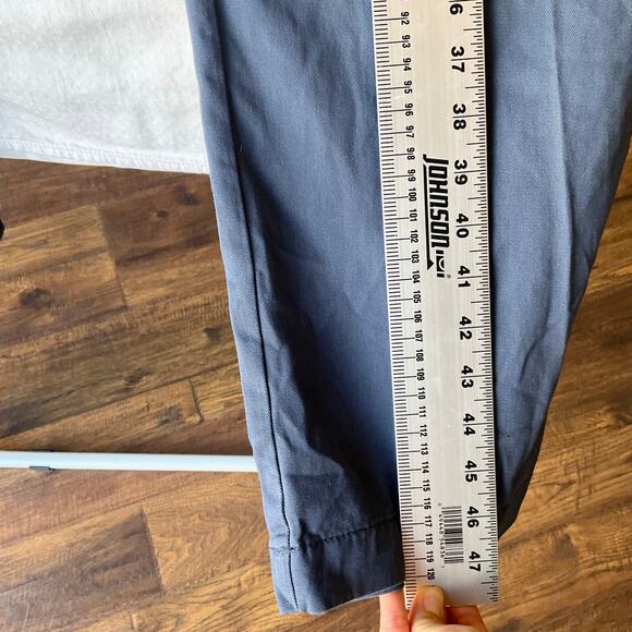 Roundtree & Yorke Men Khaki Pants size 38W x 36L Blue Mid Rise Straight Leg NWT - Picture 2 of 11